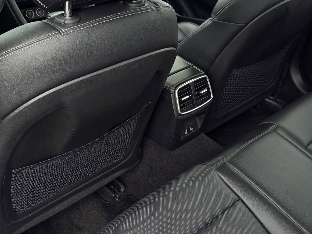 Used 2025 Genesis G70 2.5T RWD image 26