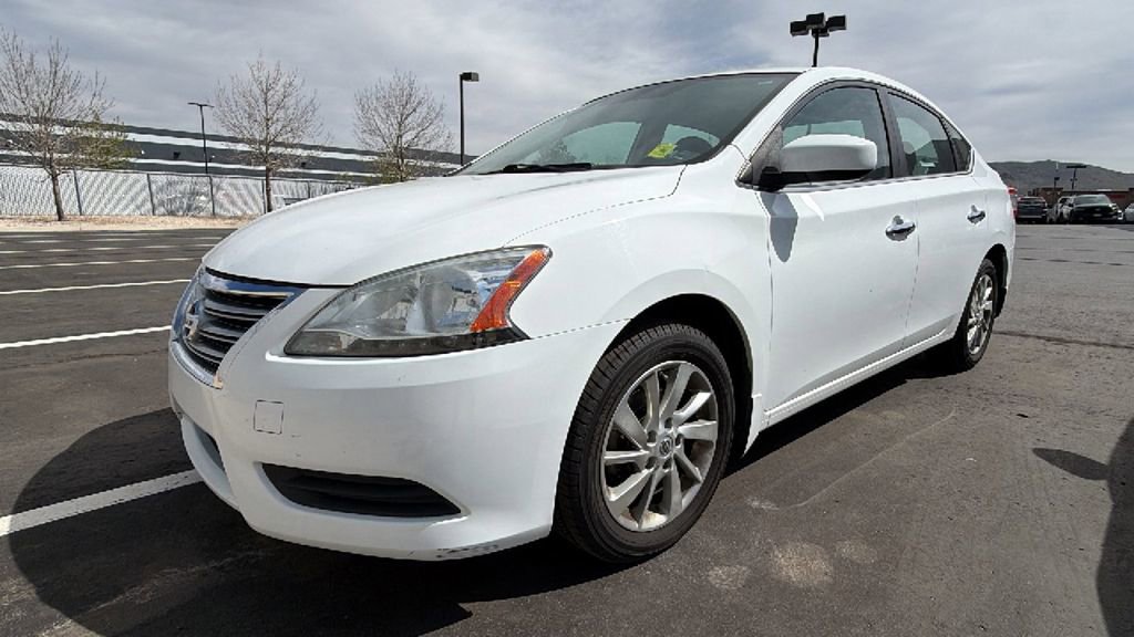 Used 2015 Nissan Sentra SV w/ Style Package image 4