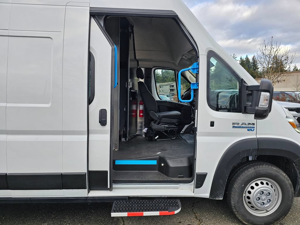 New 2024 RAM ProMaster 3500 w/ Delivery Van Package FWD image 11
