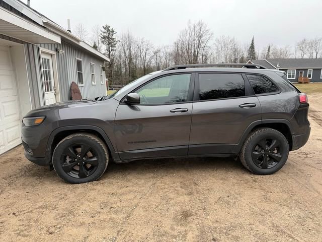 Used 2019 Jeep Cherokee Latitude Plus AWD/4WD image 7