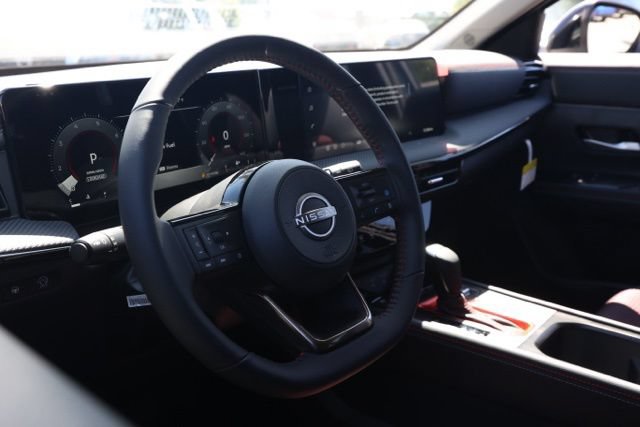 New 2026 Nissan Kicks SR FWD image 14
