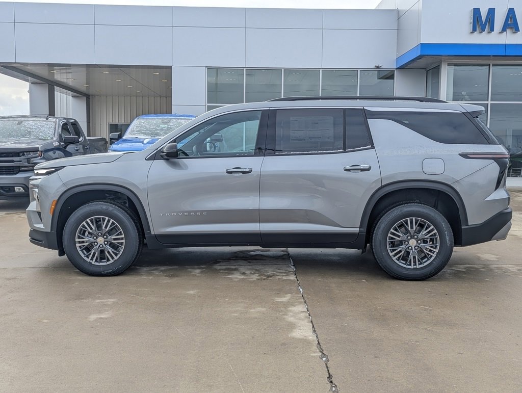 New 2026 Chevrolet Traverse LT w/ LPO, Floor Liner Package image 9