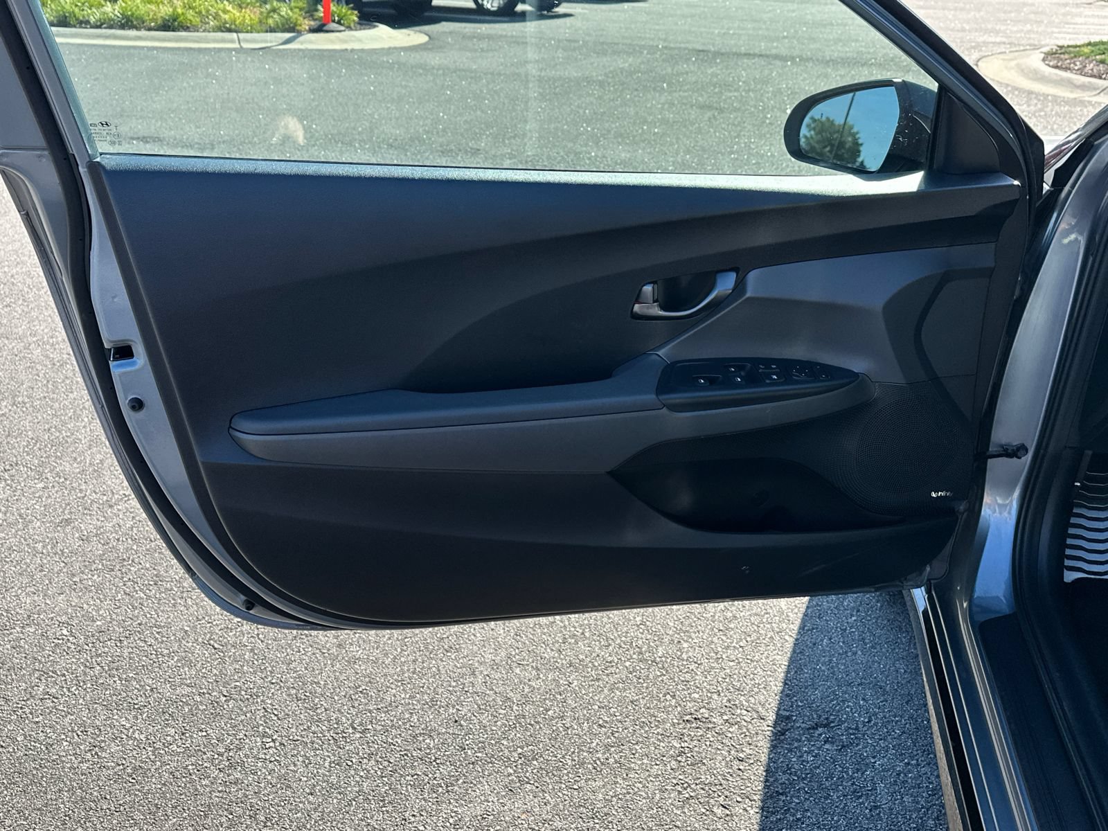 Used 2020 Hyundai Veloster Turbo Ultimate FWD image 12