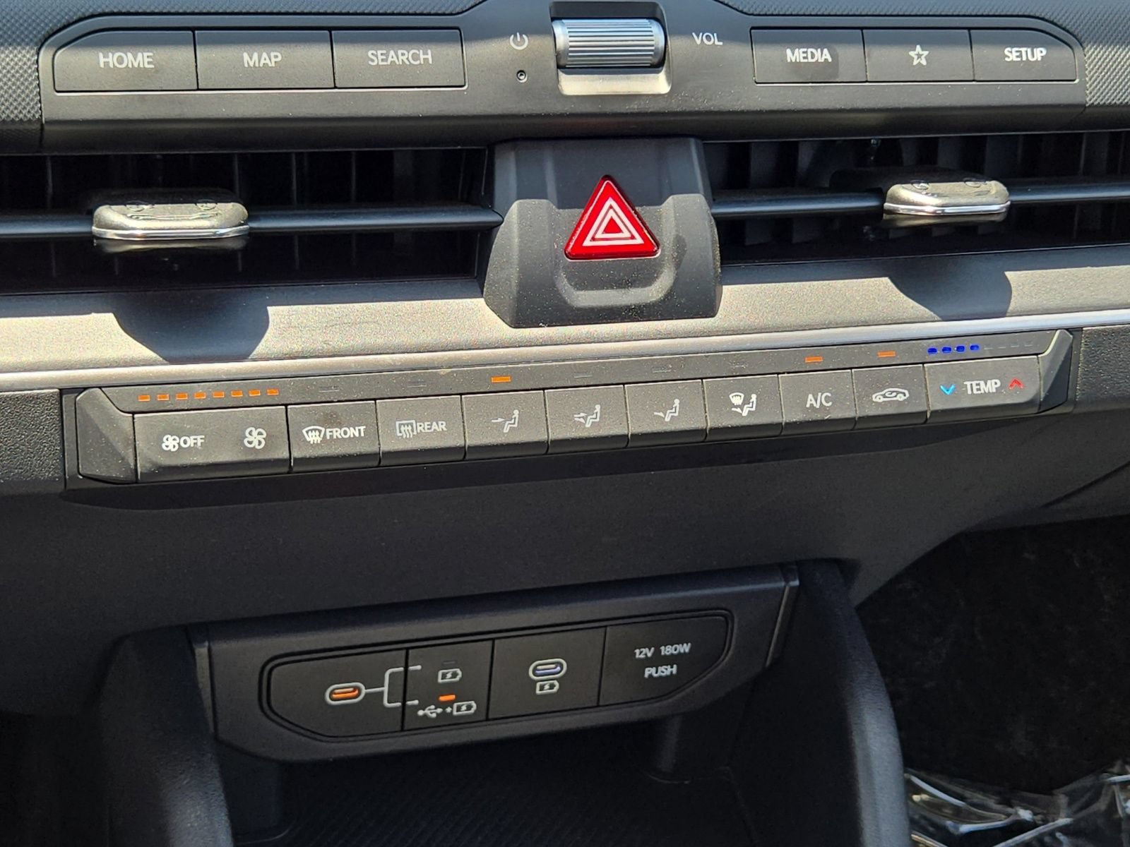 Used 2025 Kia K4 FWD image 28