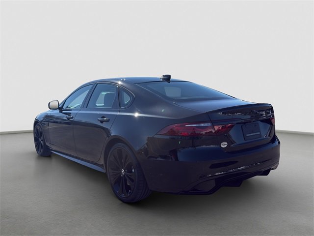 Used 2024 Jaguar XF R-Dynamic SE image 4