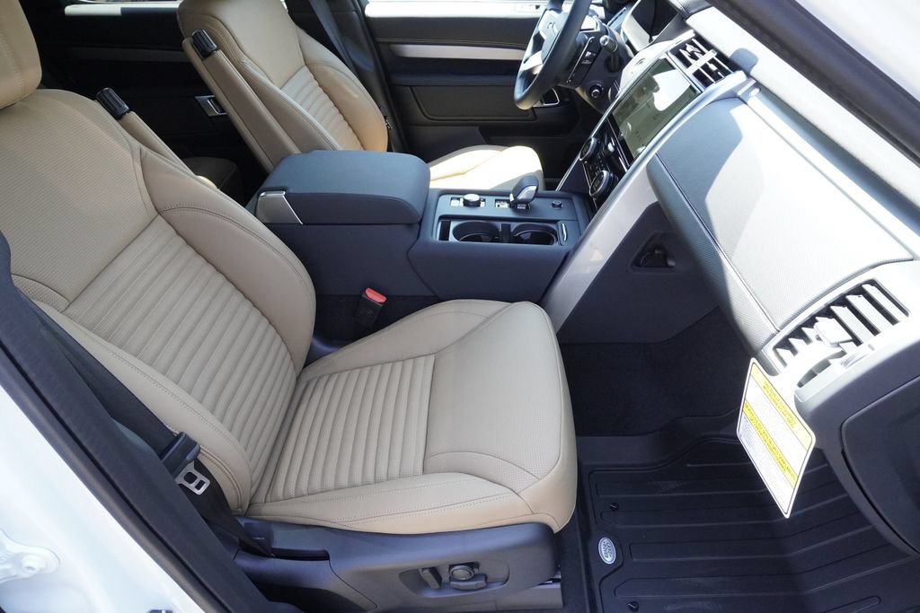 New 2026 Land Rover Discovery Dynamic SE AWD/4WD image 23