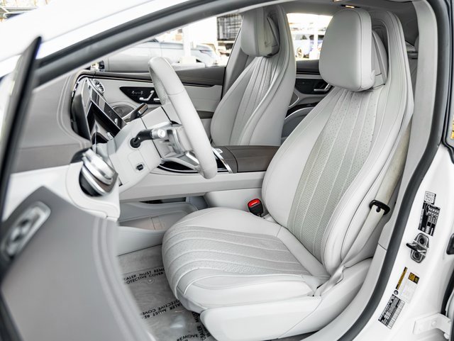 Used 2022 Mercedes-Benz EQS 450+ Sedan image 12