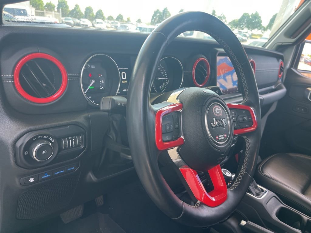 Used 2022 Jeep Wrangler Unlimited Sahara w/ Cold Weather Group image 9