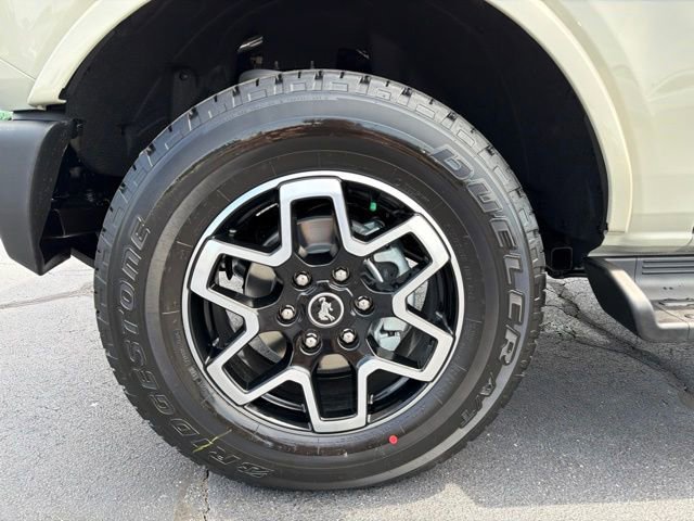 New 2026 Ford Bronco Outer Banks AWD/4WD image 10