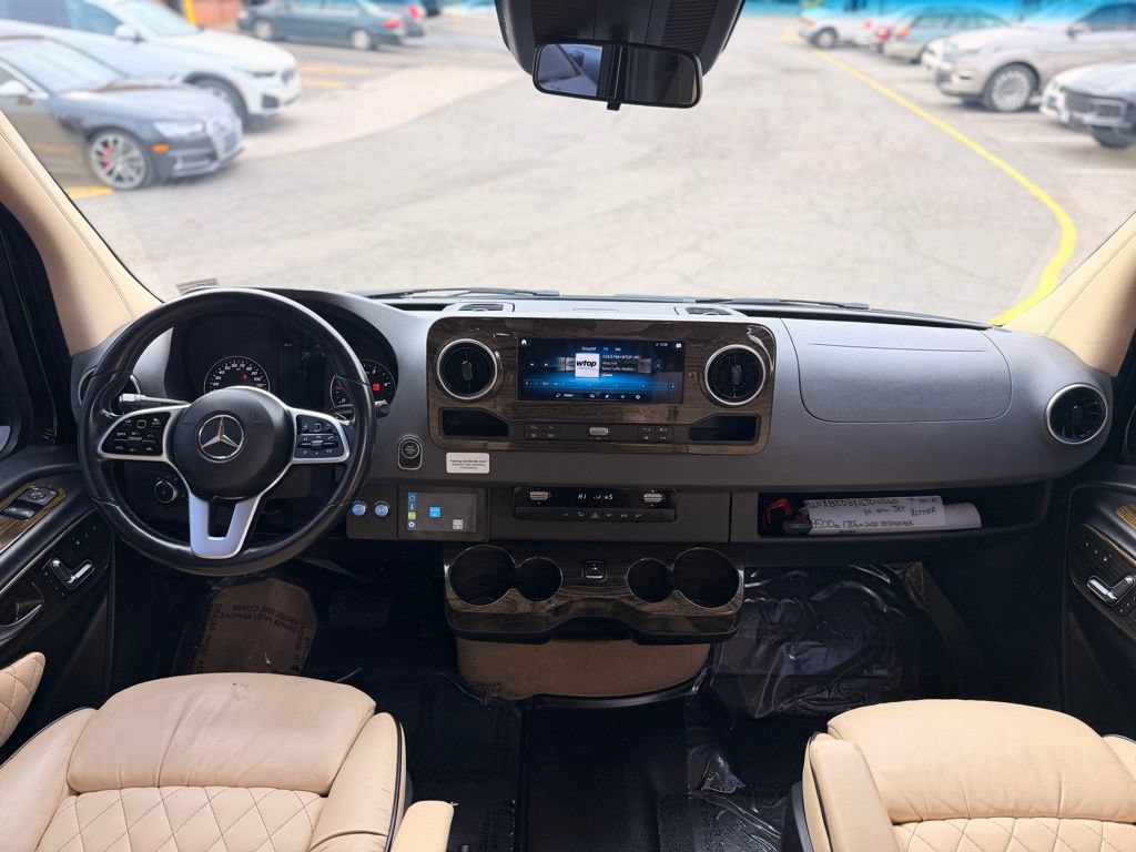 Used 2020 Mercedes-Benz Sprinter 3500 image 16