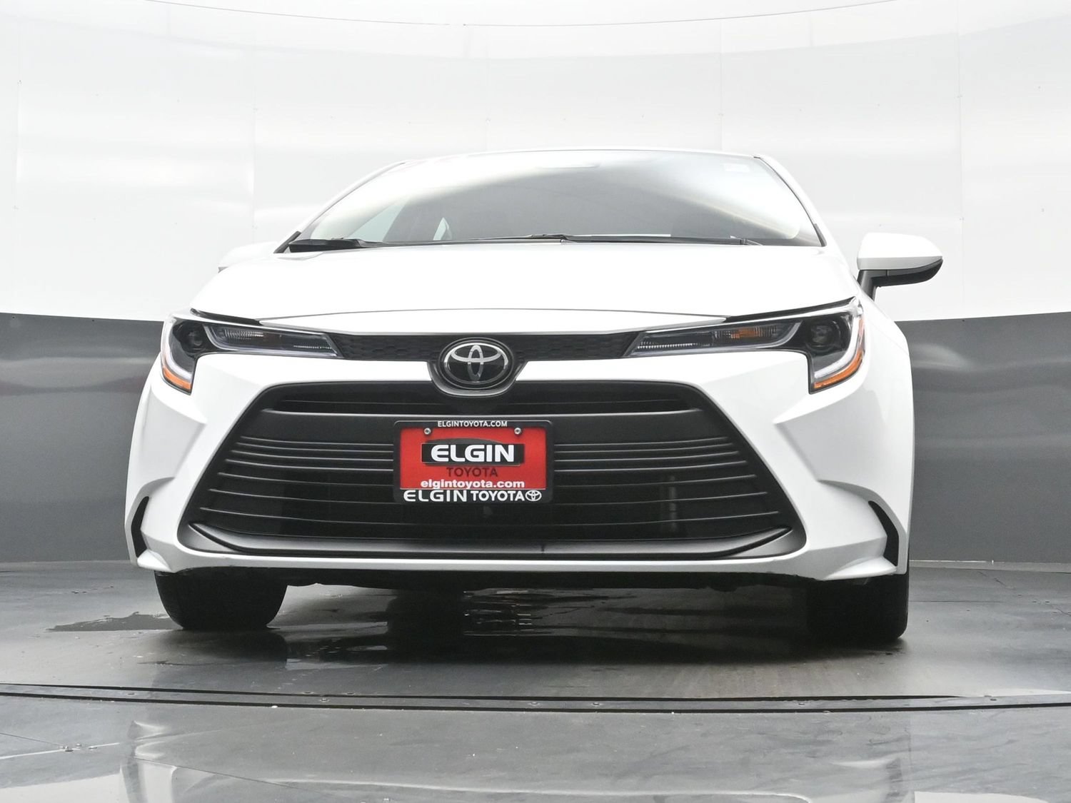 Used 2025 Toyota Corolla LE FWD image 25