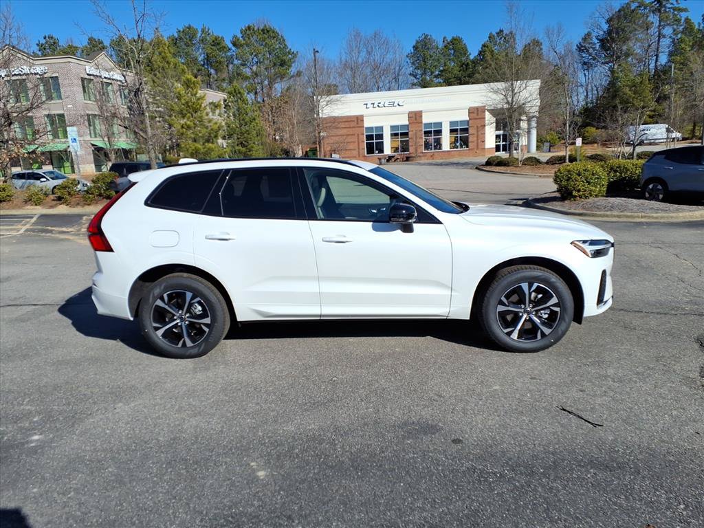 New 2026 Volvo XC60 B5 Core w/ Climate Package AWD/4WD image 2