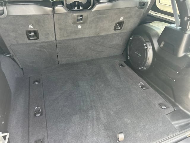 Used 2023 Jeep Wrangler Unlimited Sahara AWD/4WD image 8