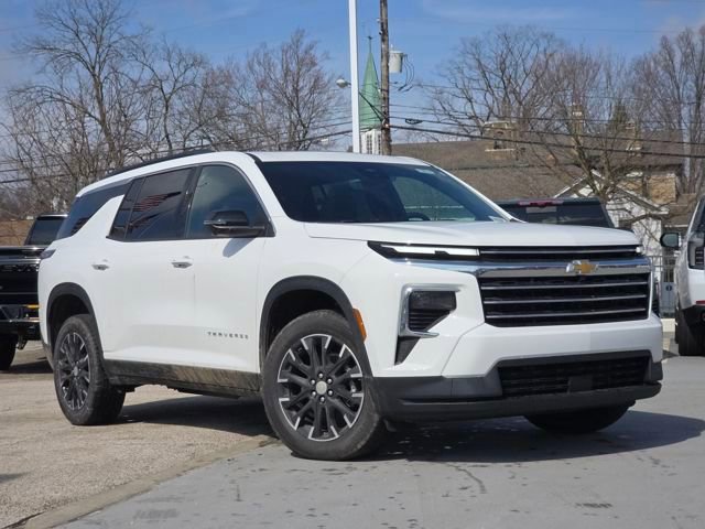 New 2026 Chevrolet Traverse LT w/ Sun and Wheel Package image 2