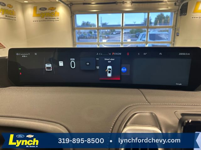 Used 2025 Ford Expedition Platinum w/ Driver's Package AWD/4WD image 37