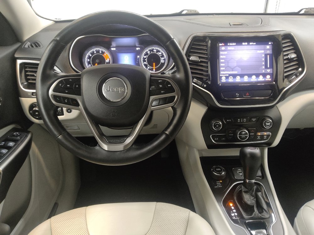 Used 2019 Jeep Cherokee Limited image 22