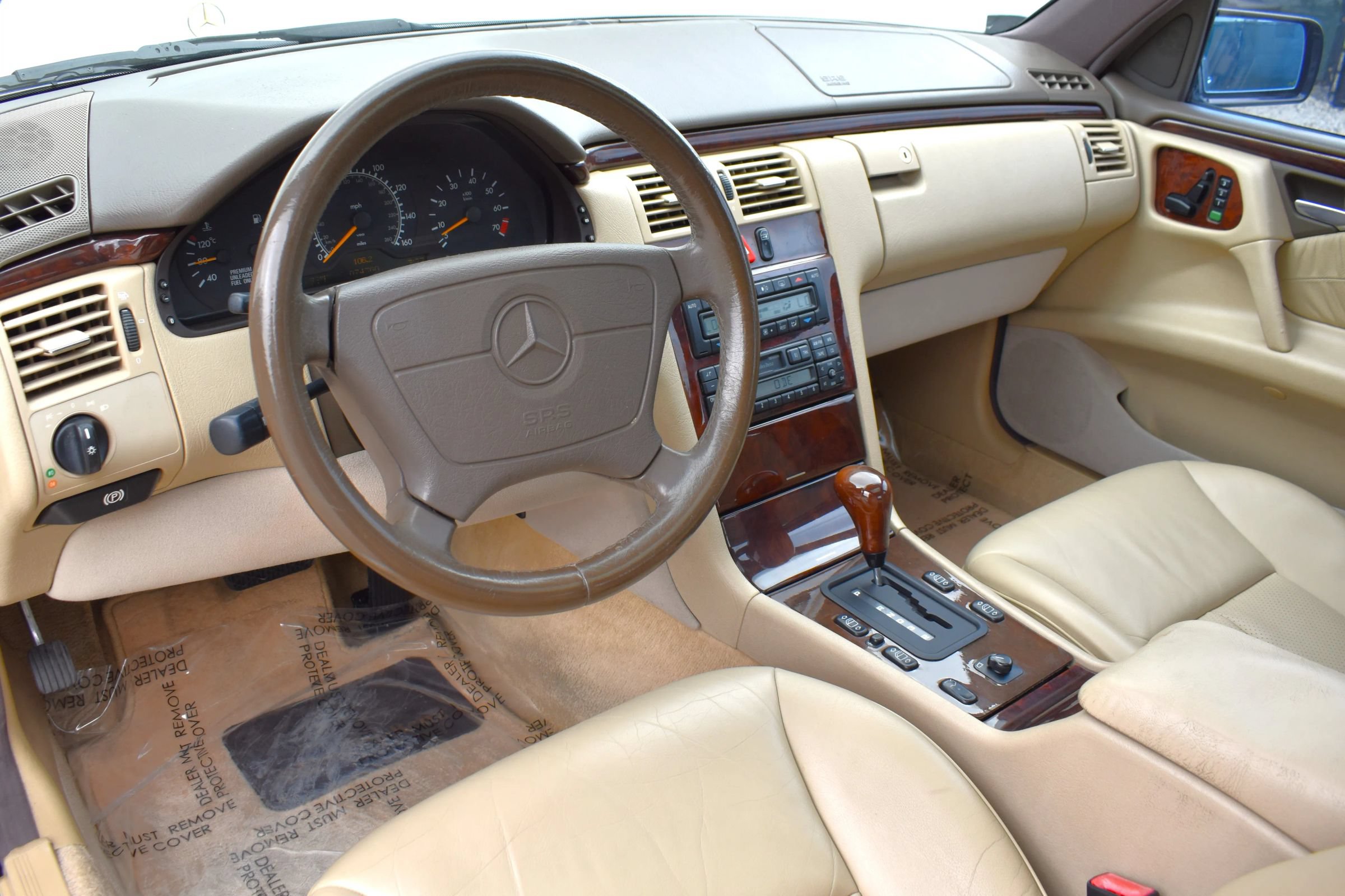 Used 1996 Mercedes-Benz E 320 Sedan image 3