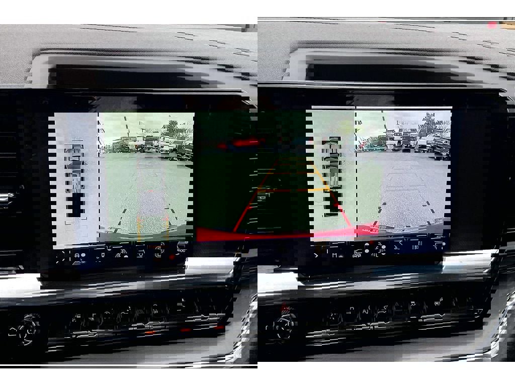 Used 2024 Chevrolet Silverado 1500 High Country w/ Technology Package image 22