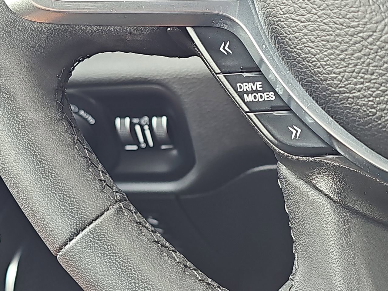 Used 2025 RAM 1500 Laramie w/ Sport Appearance Package AWD/4WD image 23