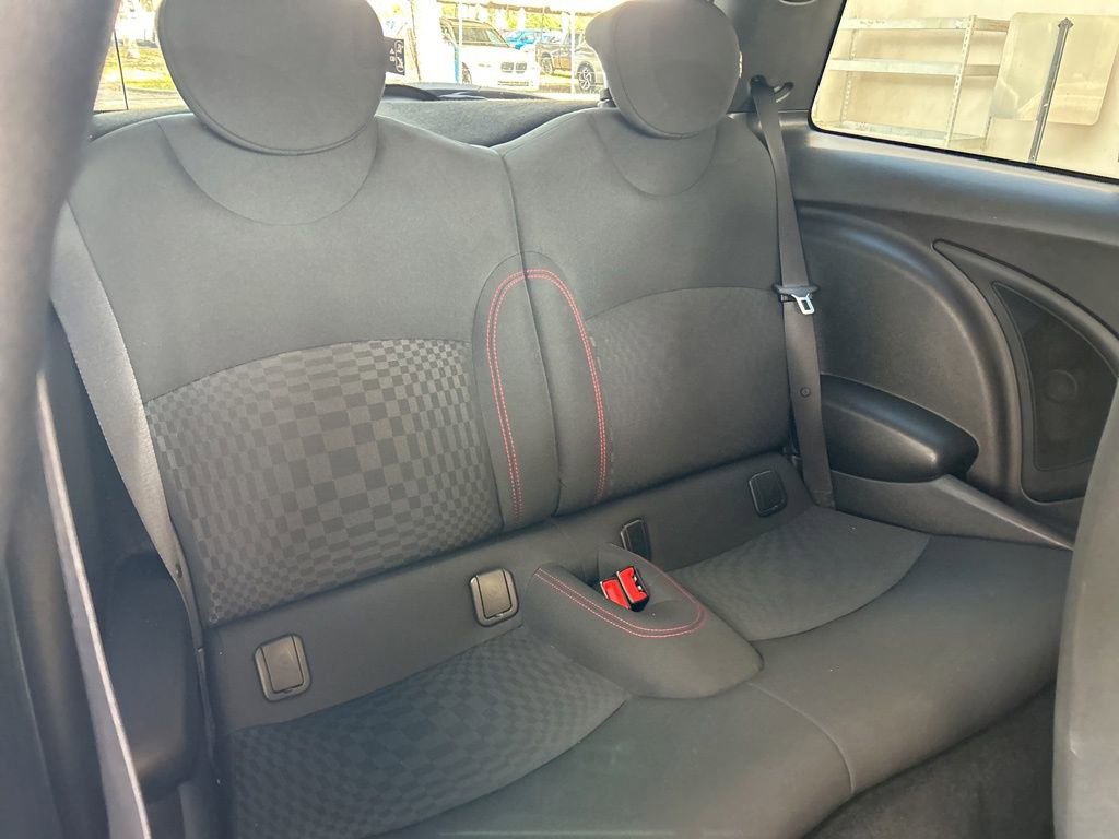 Used 2013 MINI Cooper S image 25