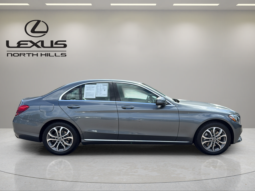 Used 2018 Mercedes-Benz C 300 4MATIC Sedan image 5