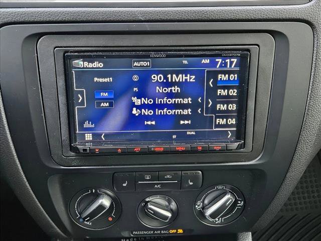 Used 2013 Volkswagen Jetta SEL FWD image 12