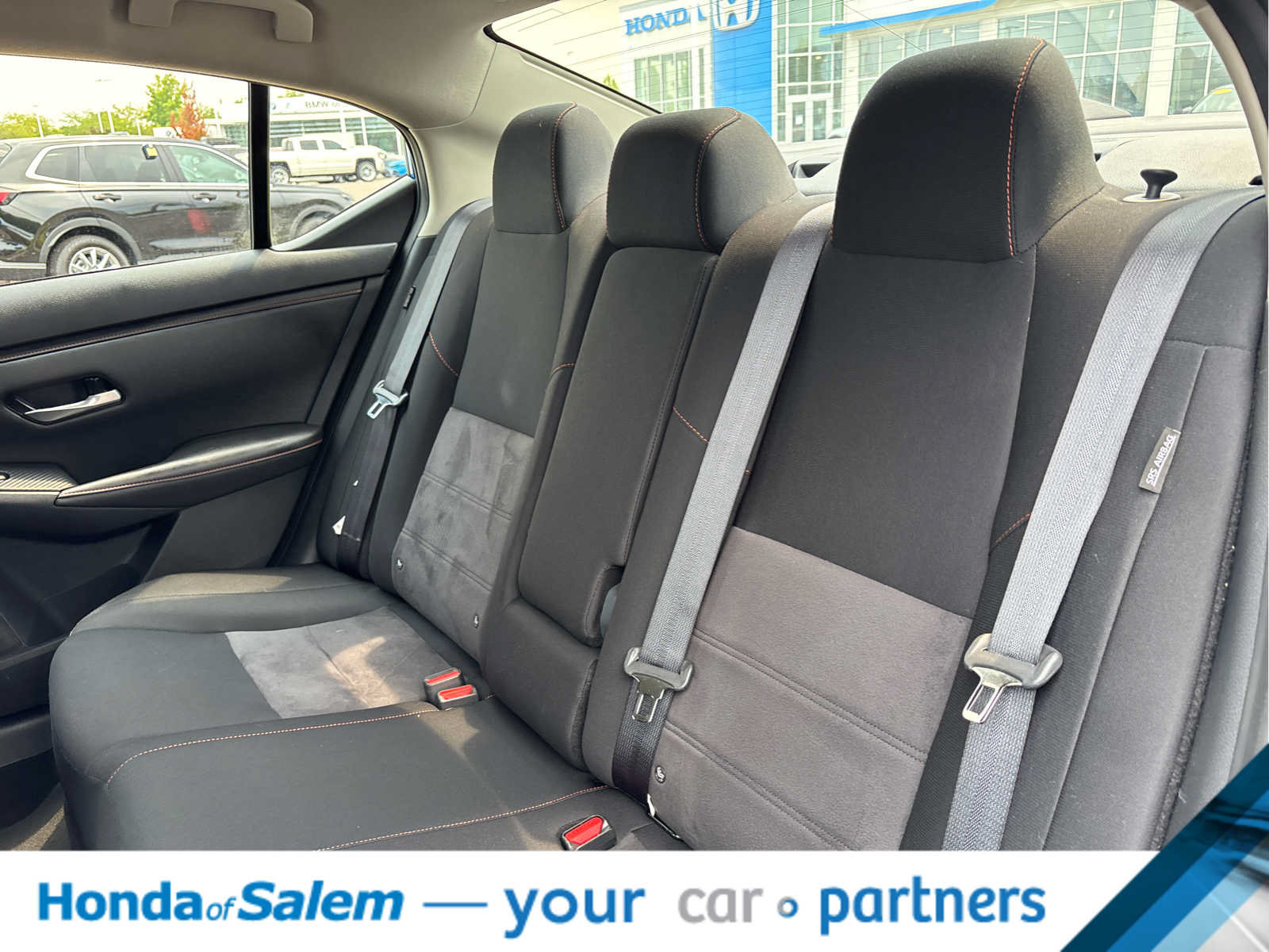 Used 2025 Nissan Sentra SR FWD image 13