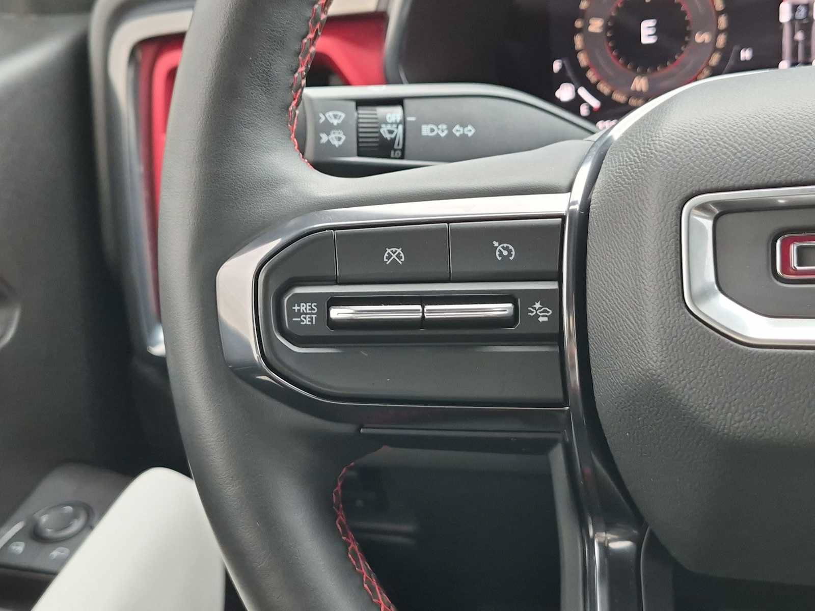 Used 2024 GMC Canyon AT4X AWD/4WD image 26