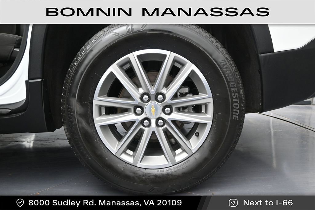 Used 2023 Chevrolet Traverse LT AWD/4WD image 14