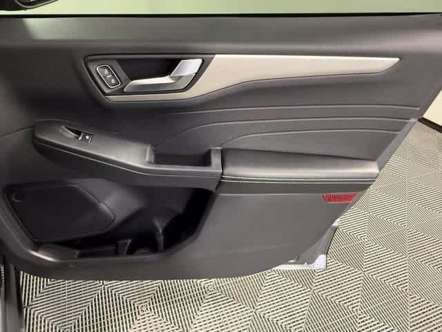 Used 2021 Ford Escape SE w/ SE Sport Appearance Package FWD image 61