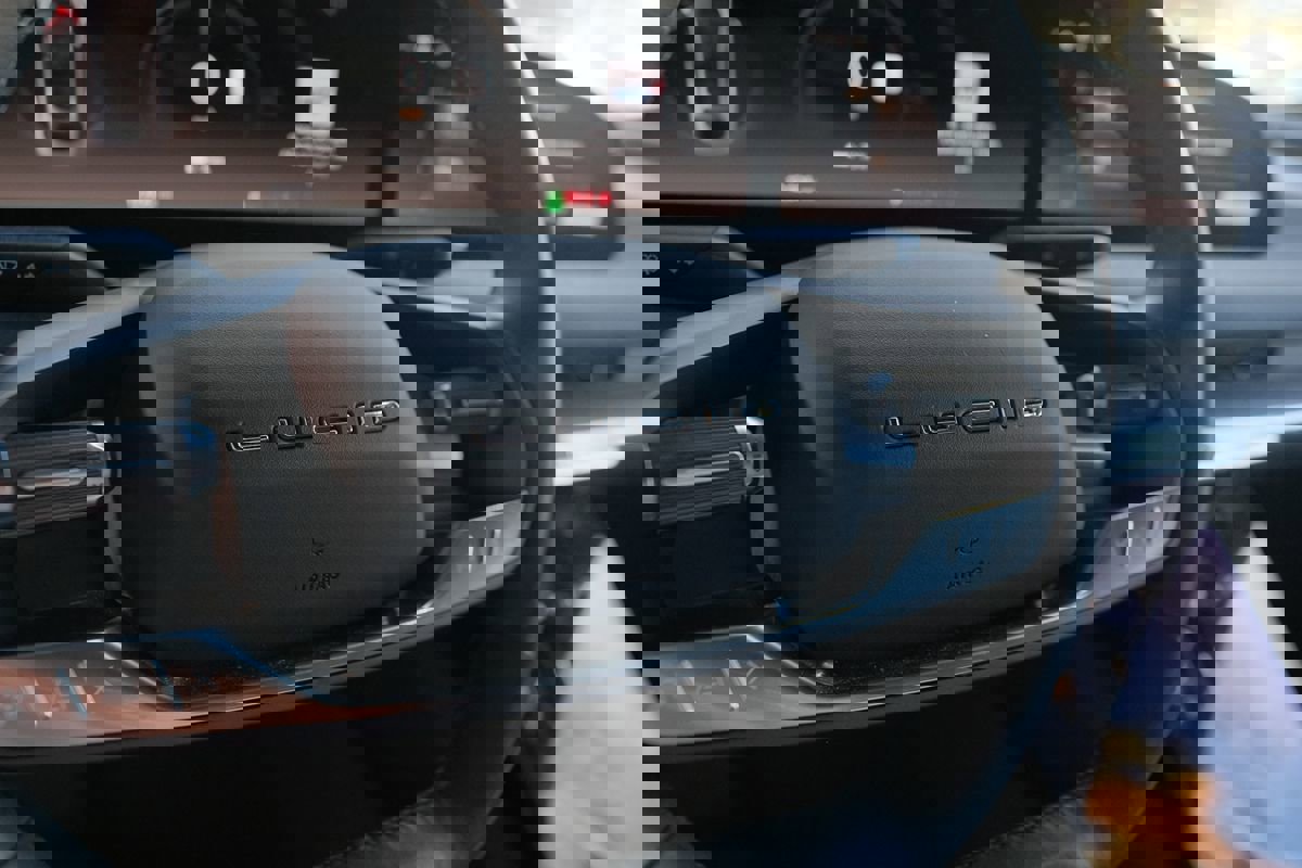 Used 2024 Lucid Air Touring image 40