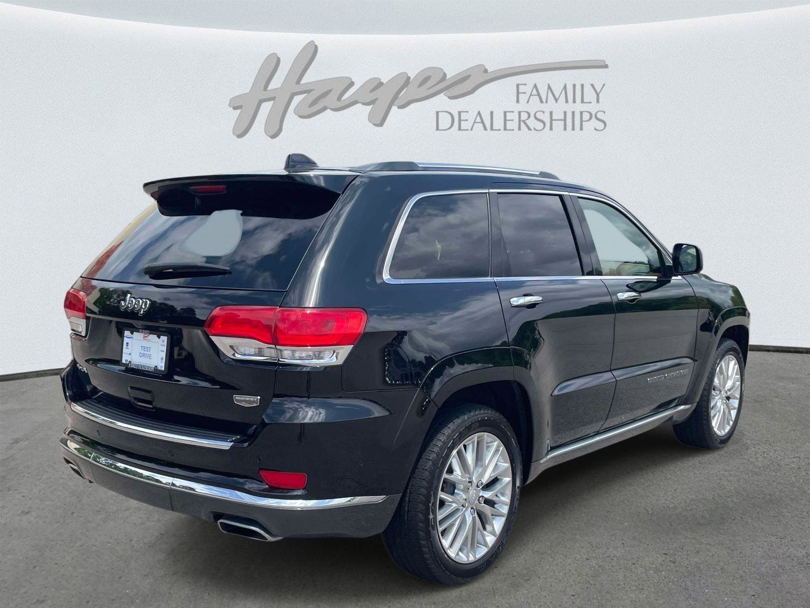 Used 2018 Jeep Grand Cherokee Summit AWD/4WD image 3