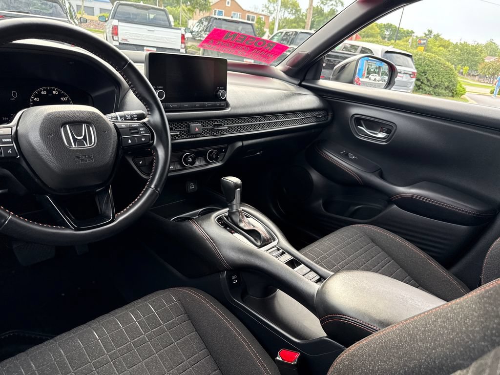 Certified 2025 Honda HR-V Sport image 23