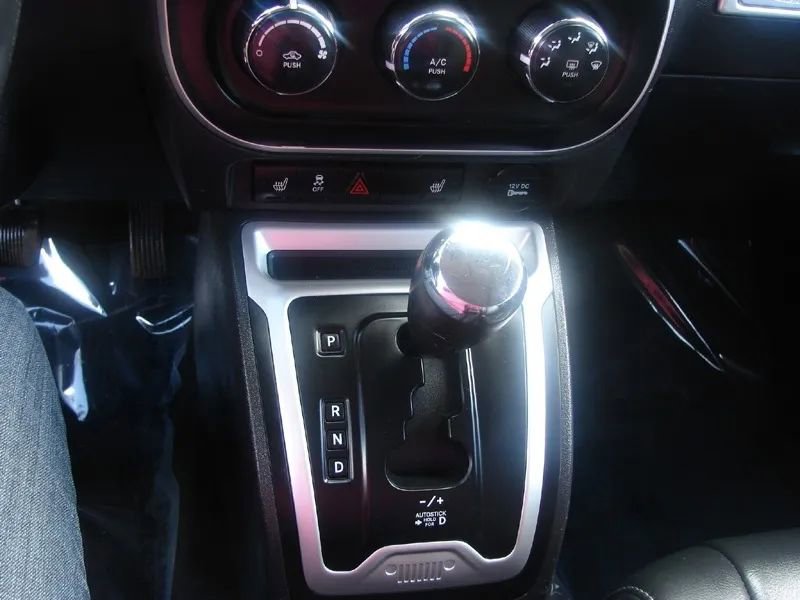 Used 2016 Jeep Compass High Altitude FWD image 16