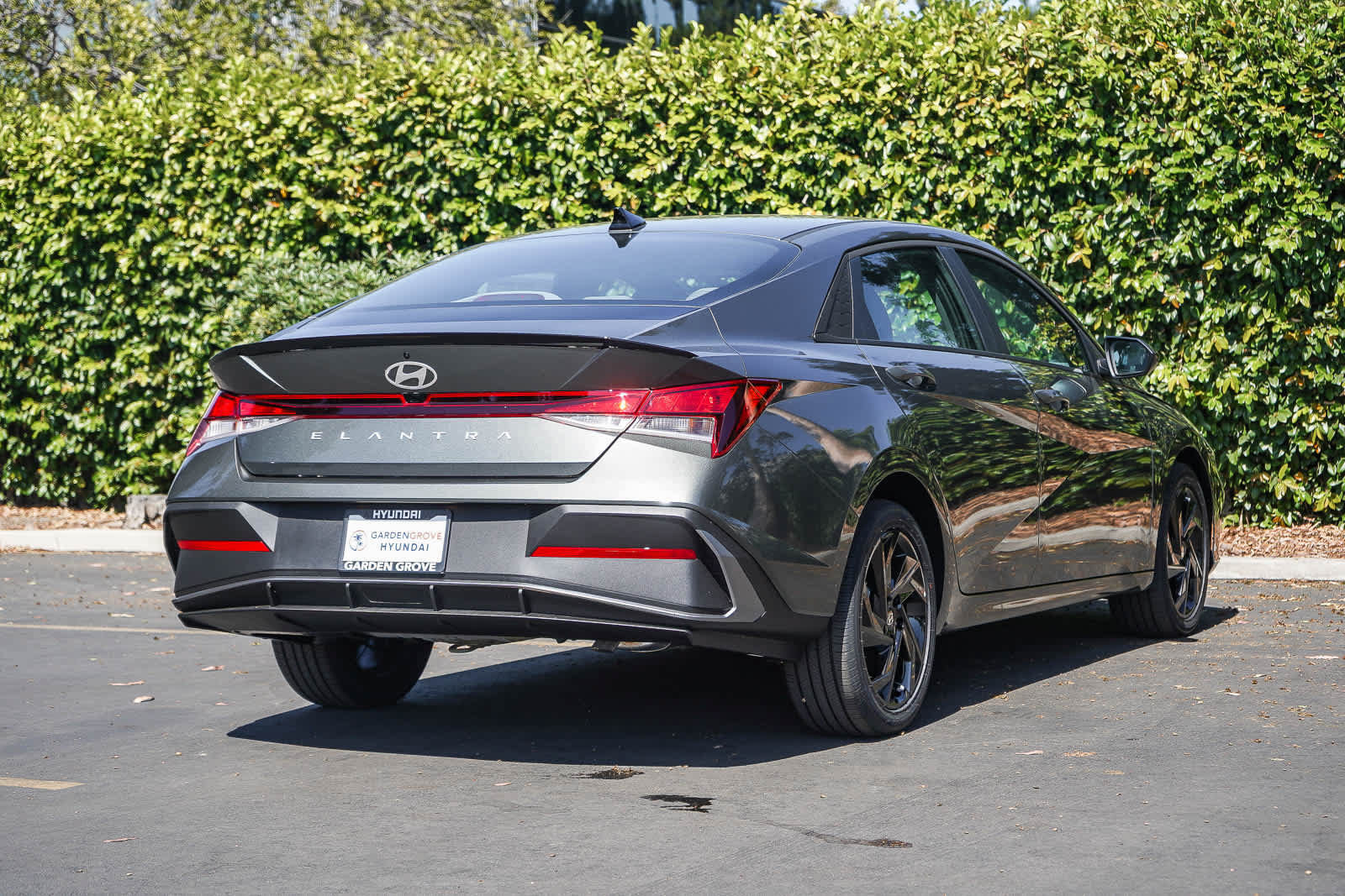 New 2026 Hyundai Elantra Sport FWD image 6