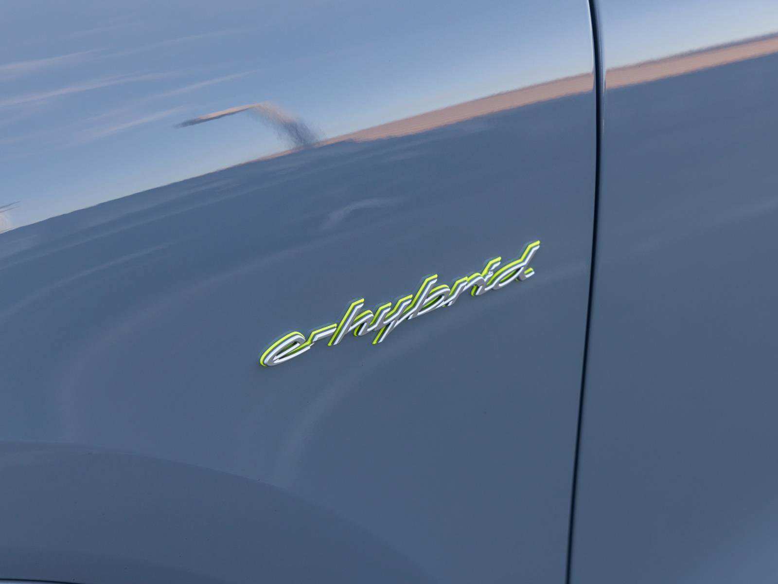New 2025 Porsche Cayenne E-Hybrid image 18