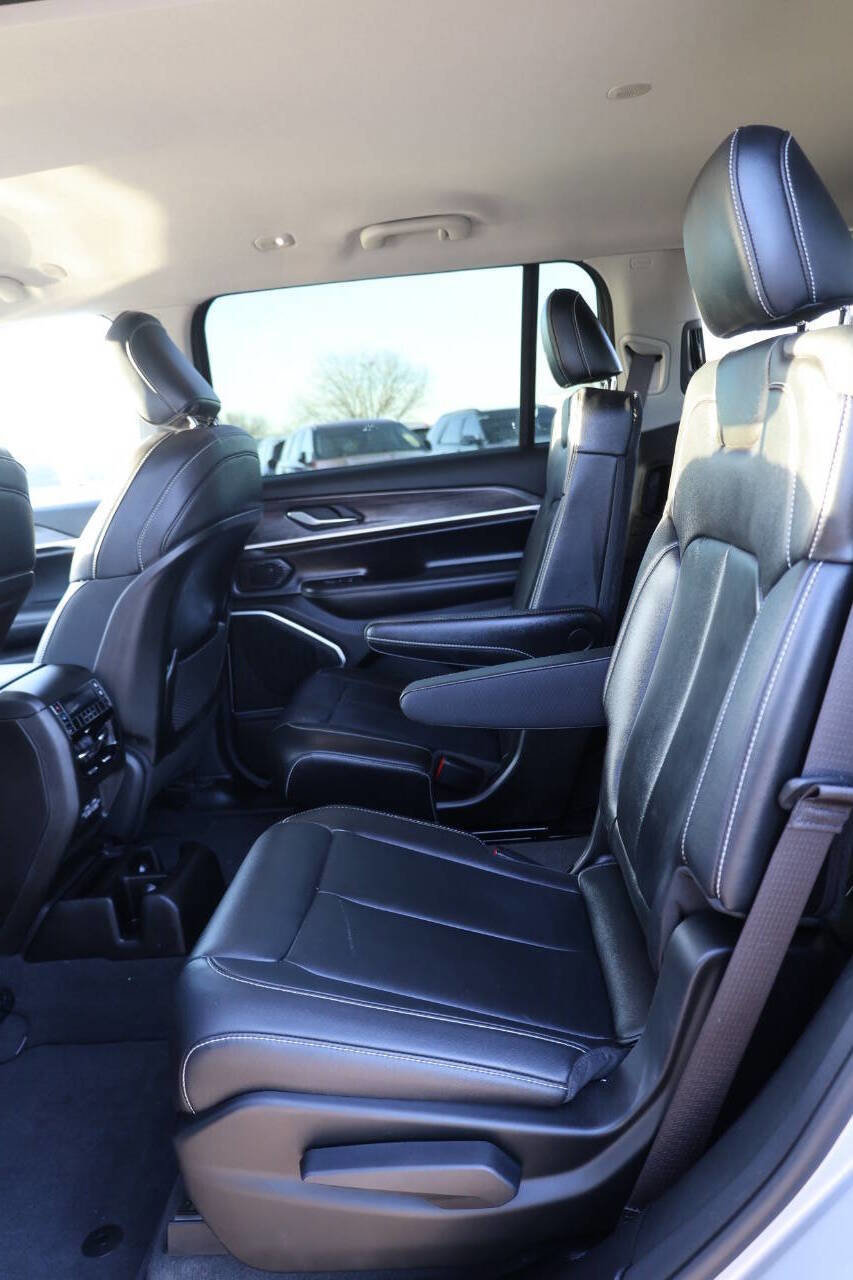 Used 2021 Jeep Grand Cherokee L Limited image 18