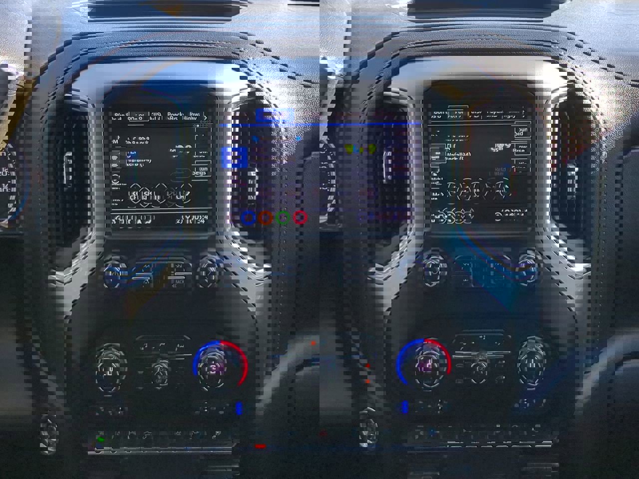 Used 2021 Chevrolet Silverado 2500 LTZ w/ LTZ Premium Package image 16