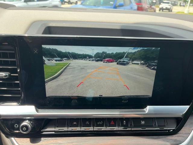 Used 2022 GMC Sierra 1500 SLT AWD/4WD image 25