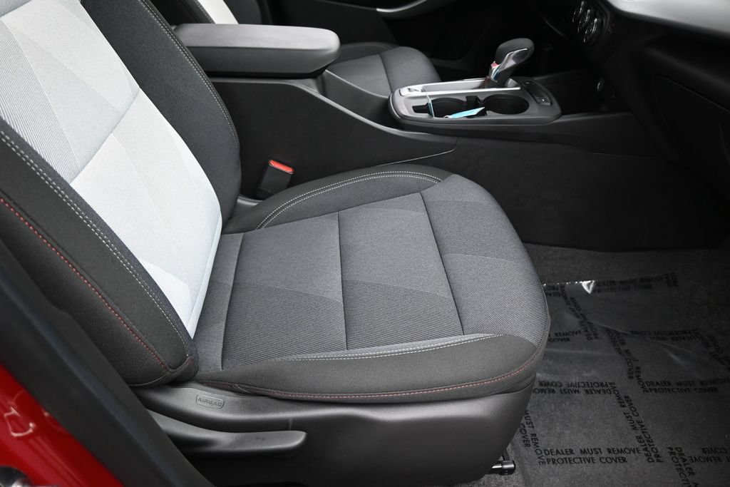 Used 2026 Chevrolet Trax RS FWD image 38