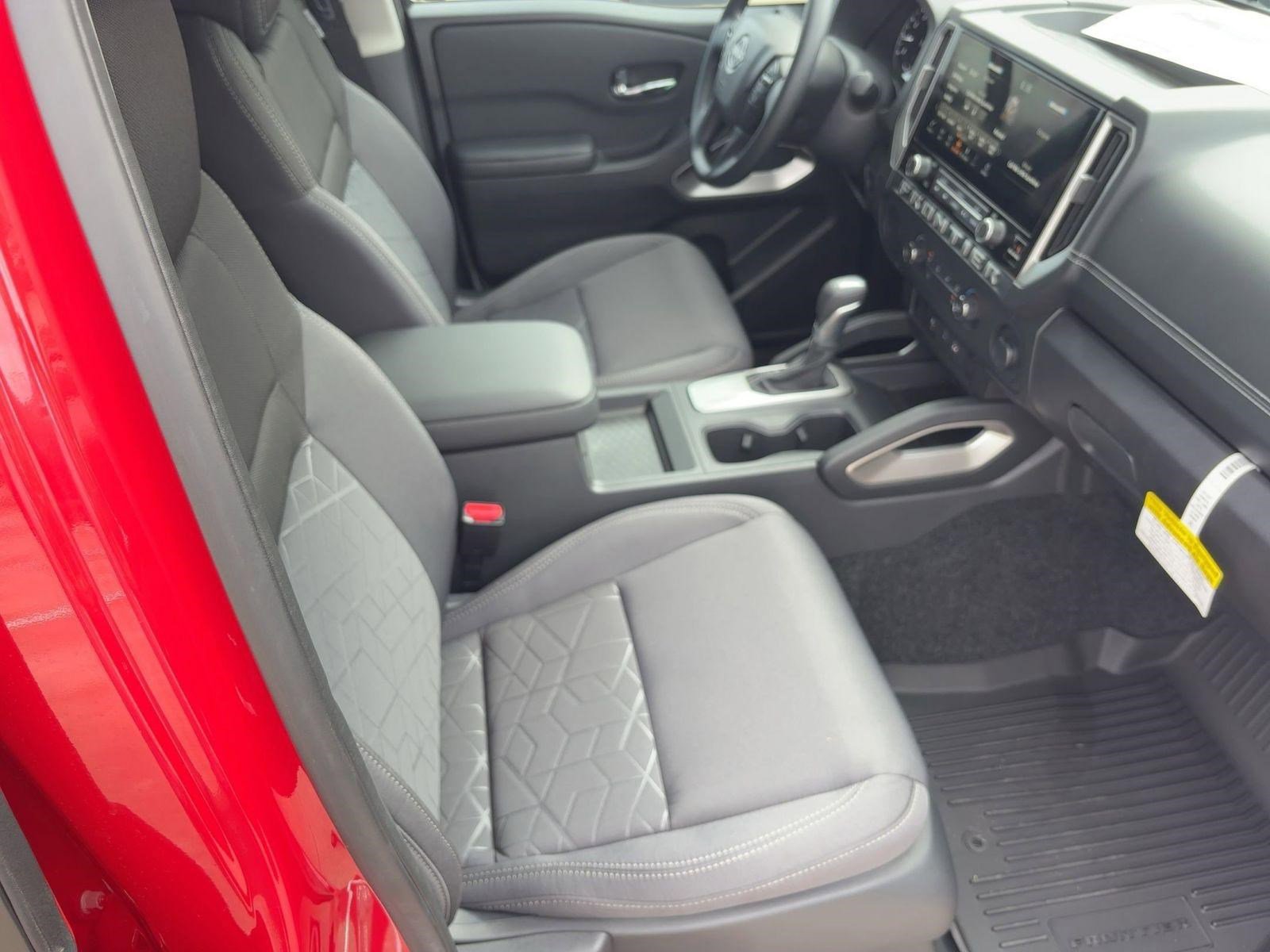 Used 2026 Nissan Frontier SV w/ Tow Package image 29