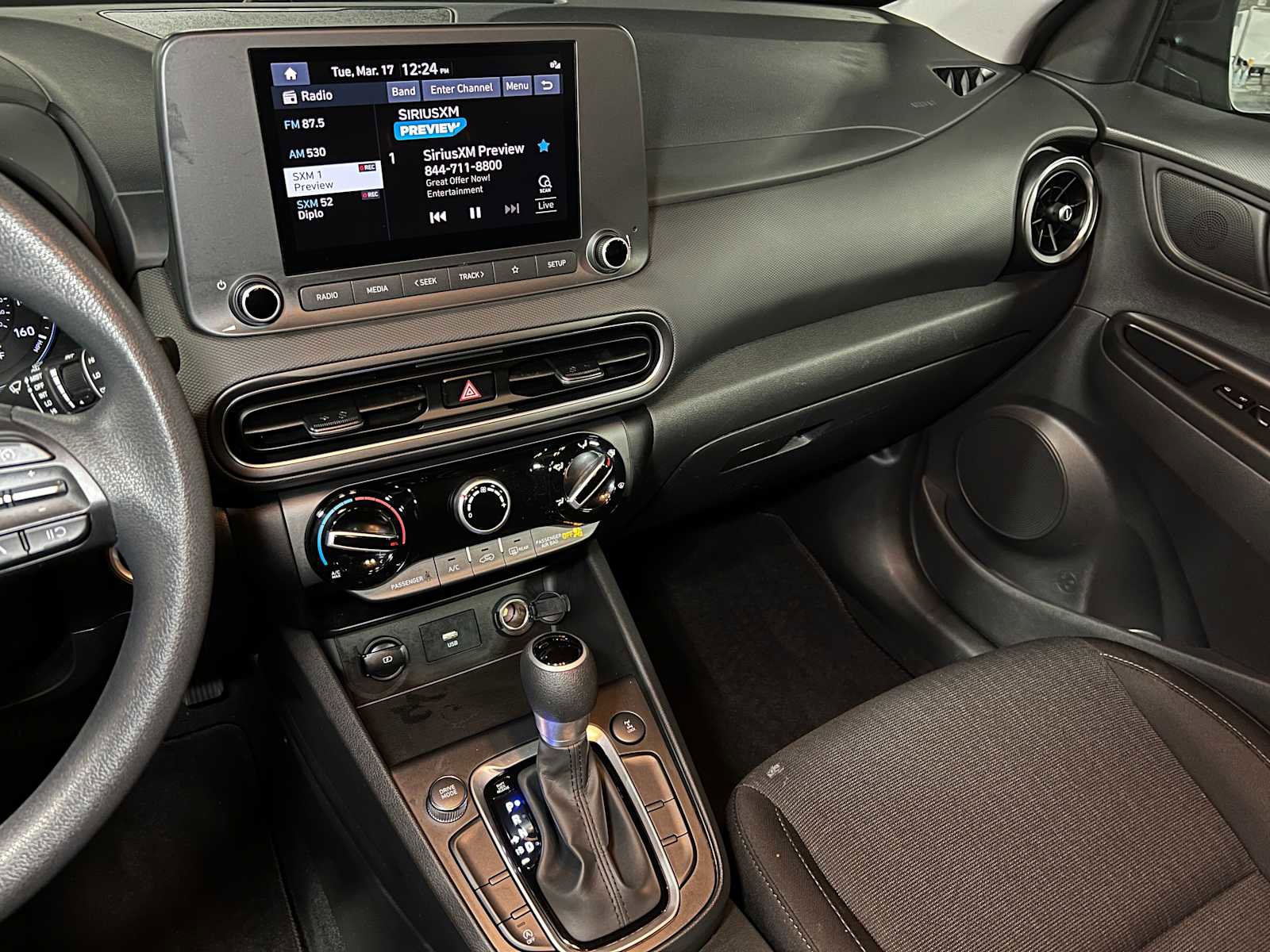 Used 2023 Hyundai Kona SEL w/ Cargo Package image 31