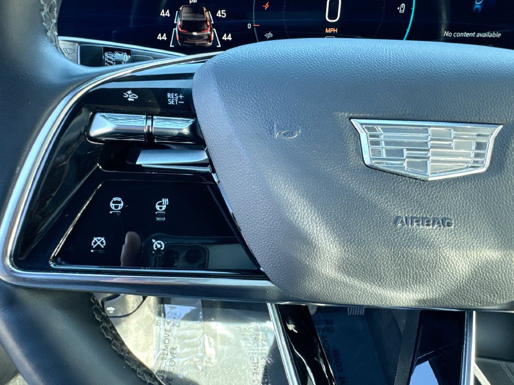 Used 2024 Cadillac Lyriq Luxury RWD image 17
