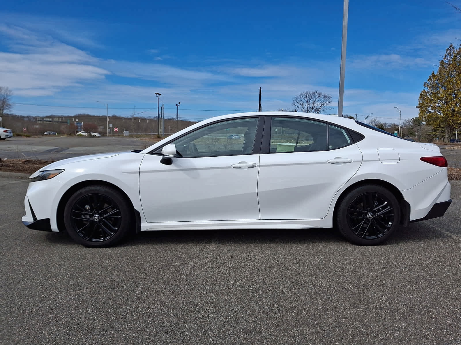 Certified 2025 Toyota Camry SE image 8