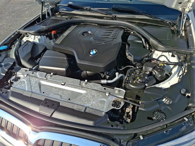 Used 2019 BMW 330i xDrive Sedan w/ Convenience Package AWD/4WD image 34
