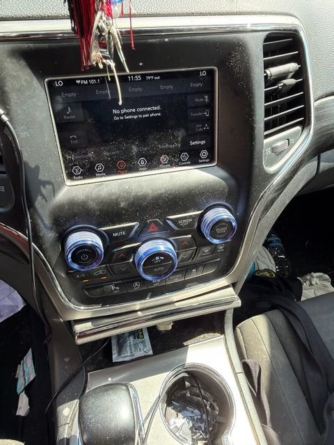 Used 2021 Jeep Grand Cherokee Laredo w/ Security & Convenience Group AWD/4WD image 10