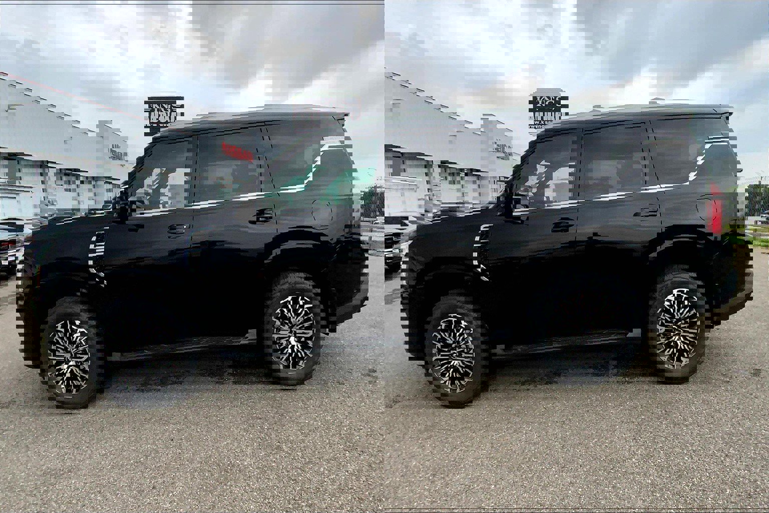 New 2025 Nissan Armada Platinum w/ Convenience Package image 25