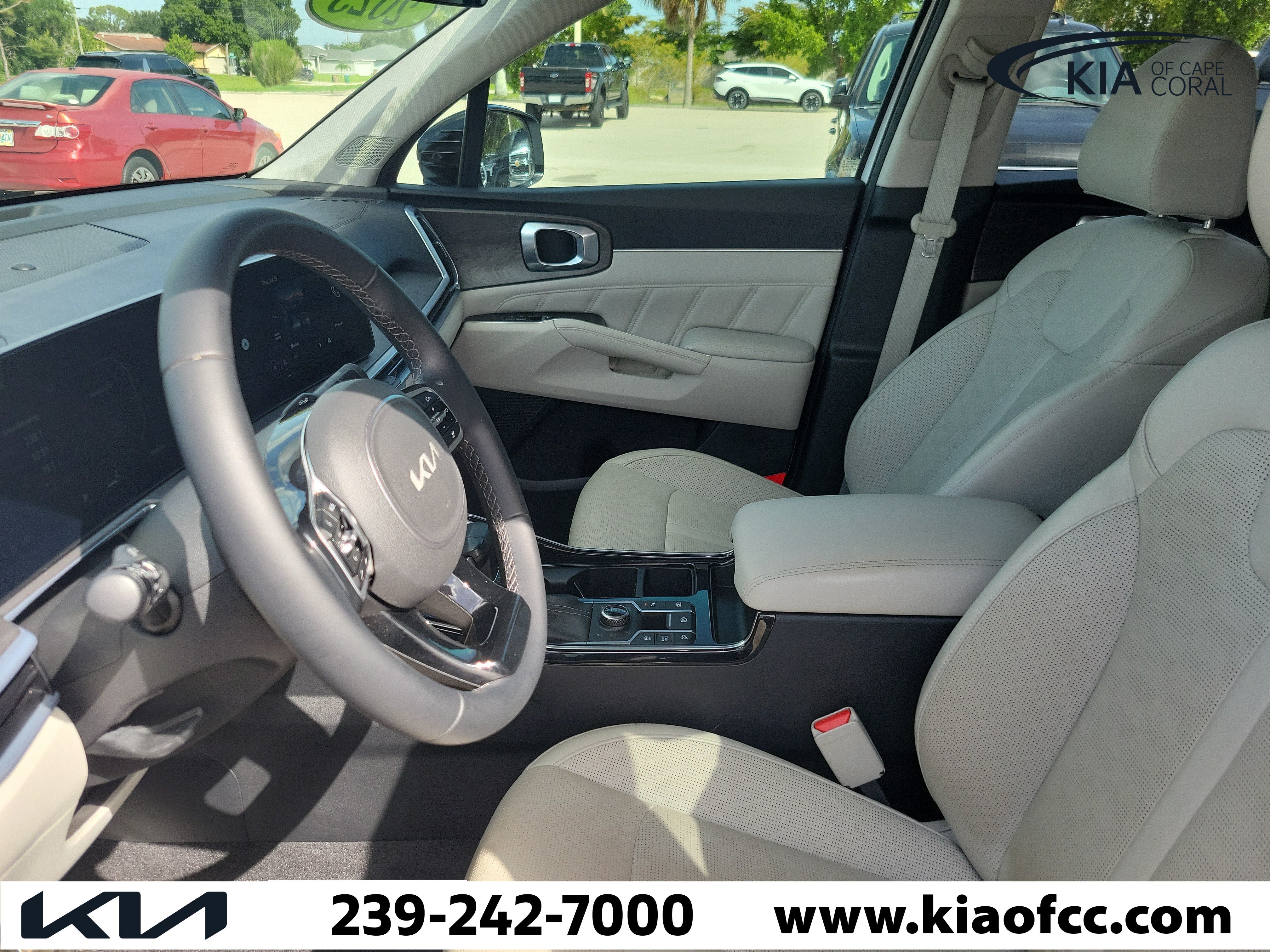 Certified 2025 Kia Sorento SX AWD/4WD image 22