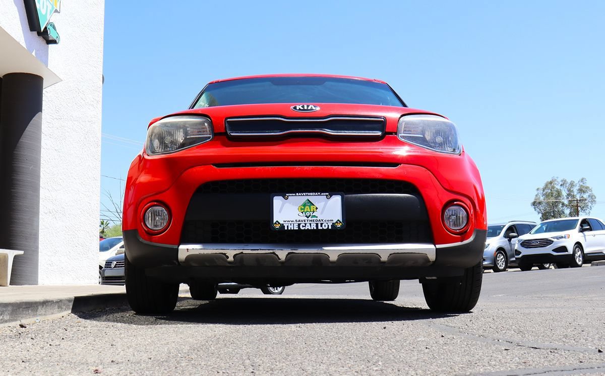 Used 2018 Kia Soul + FWD image 17