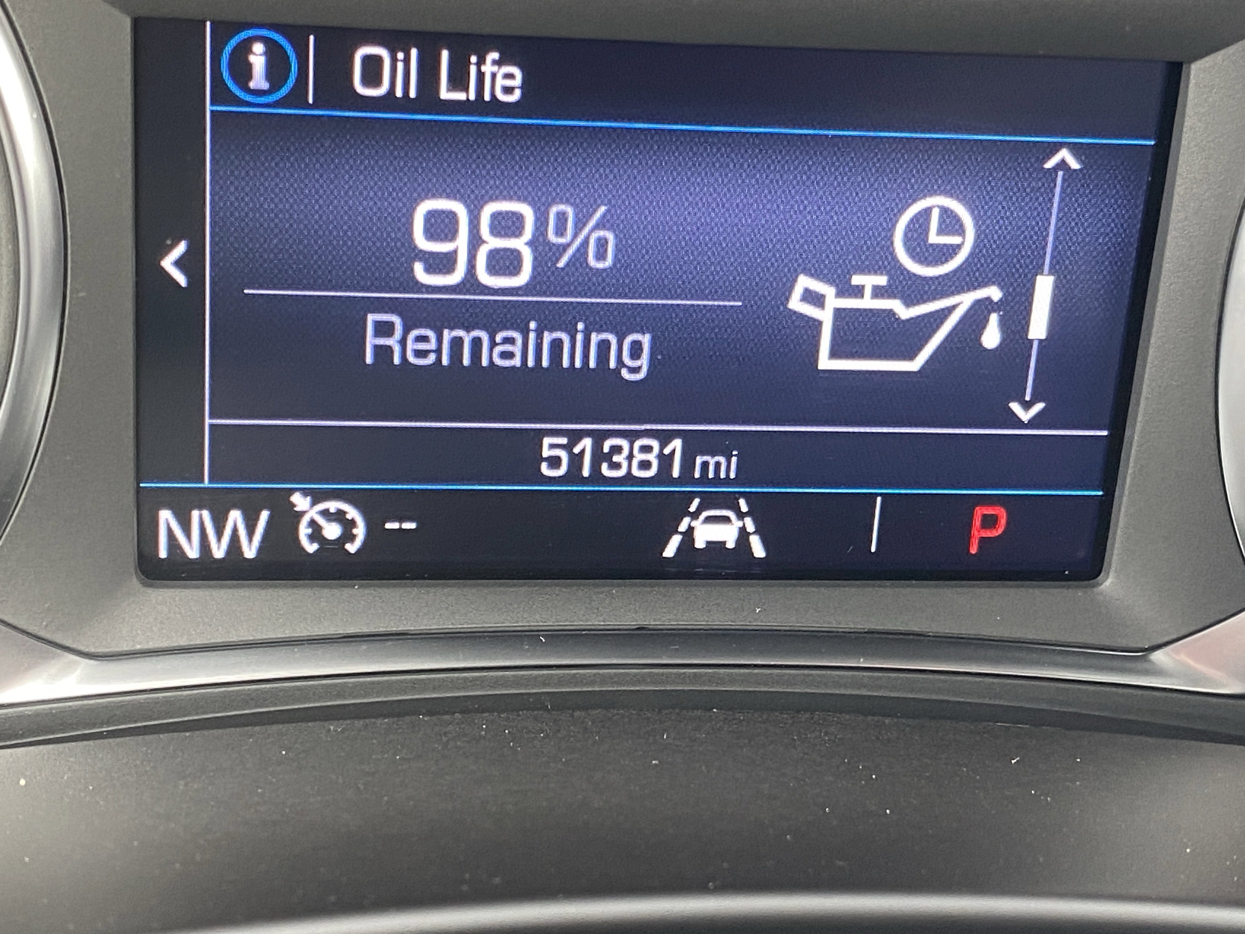 Used 2024 GMC Terrain SLE image 28